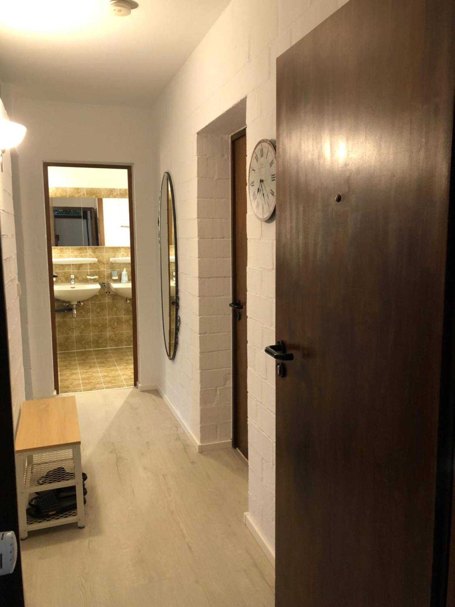 Kiefer Apartment *