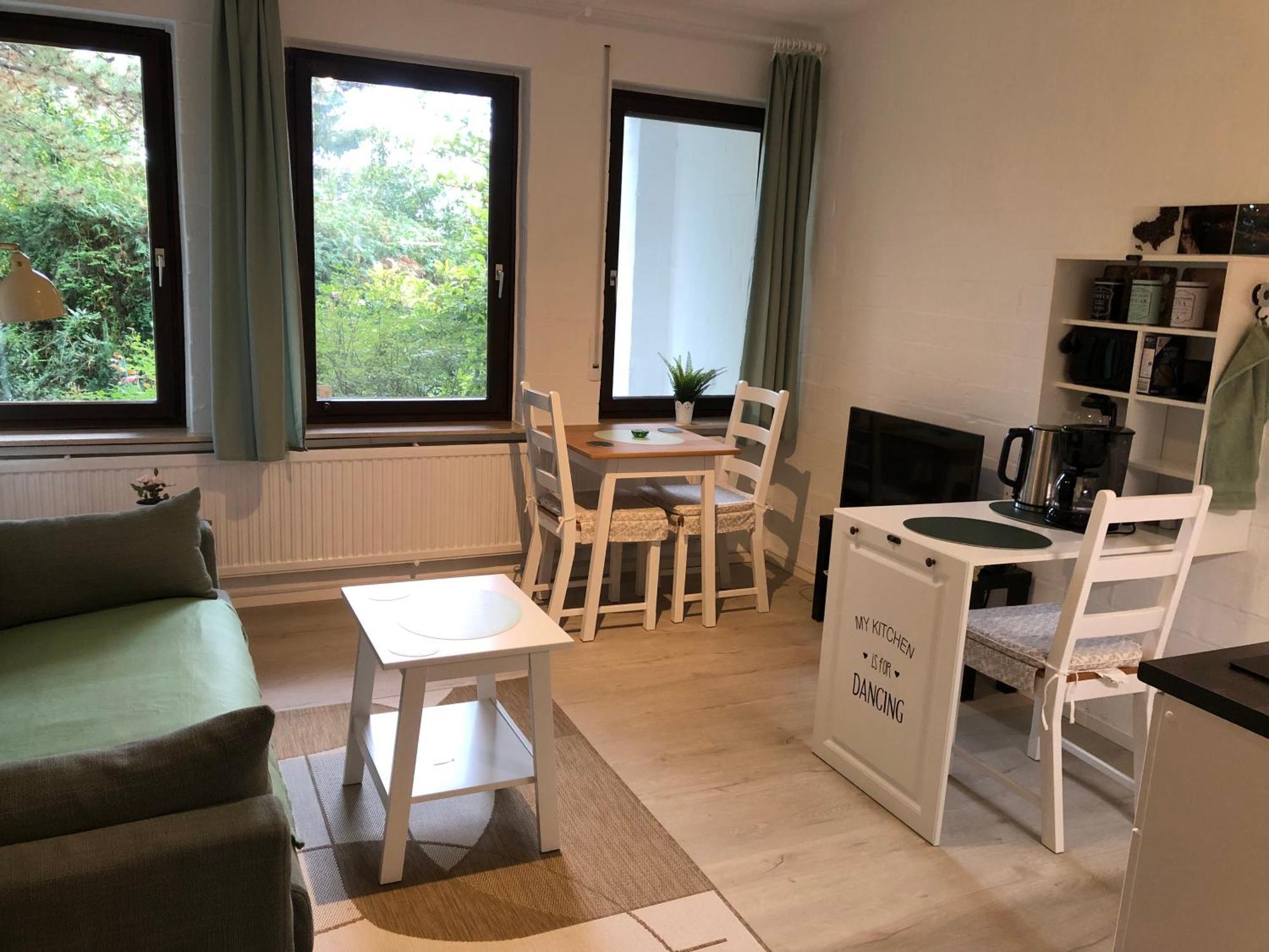 Kiefer Apartment *